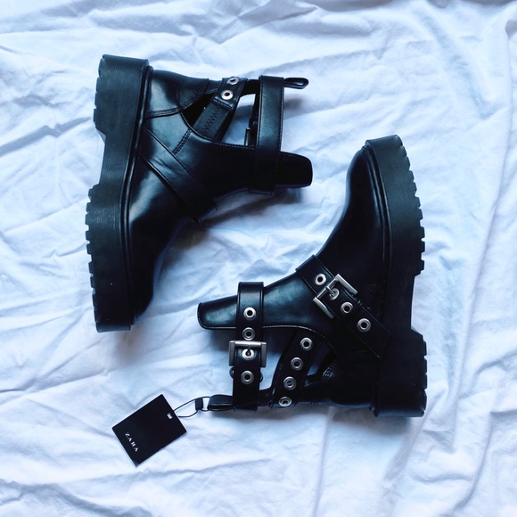 Zara Black Biker Ankle Boots With Cut Outs - Picture 7 of 8